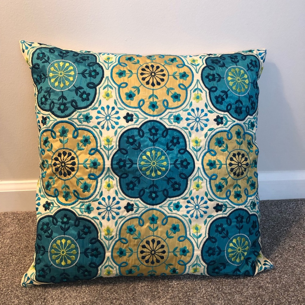 Pier 1 Embroidered Pillow - 18. in x 18 in.    EUC - cream, teal, navy and gold